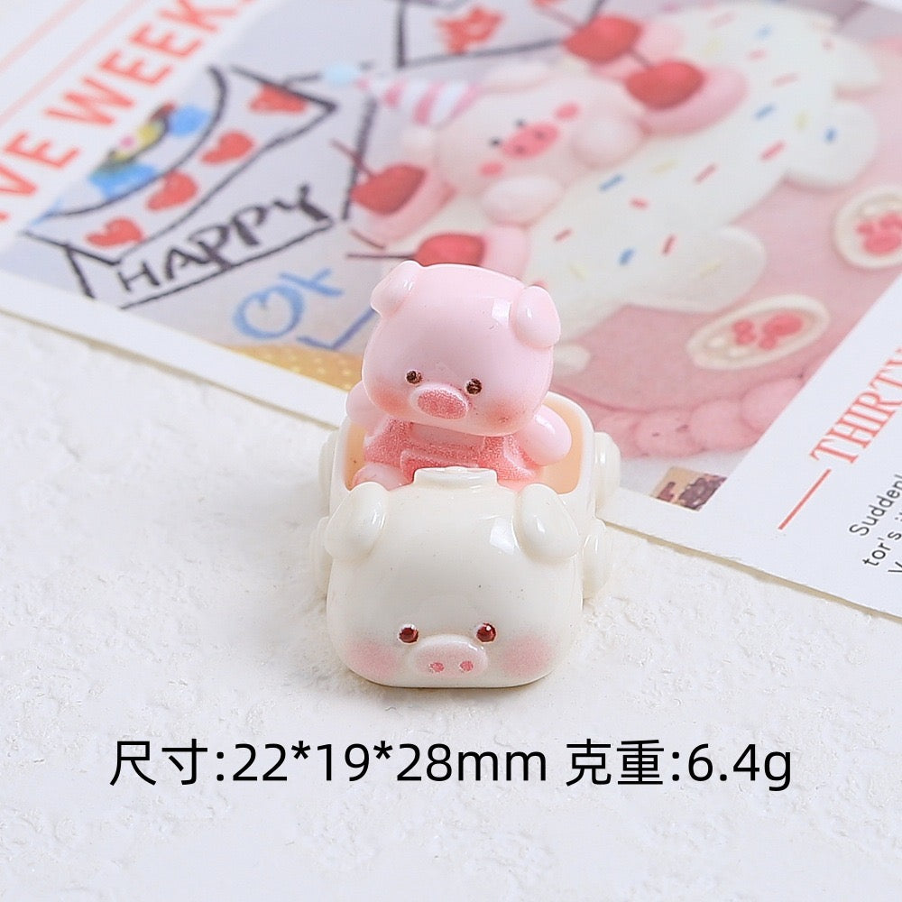 Three-Dimensional Piglet Charm