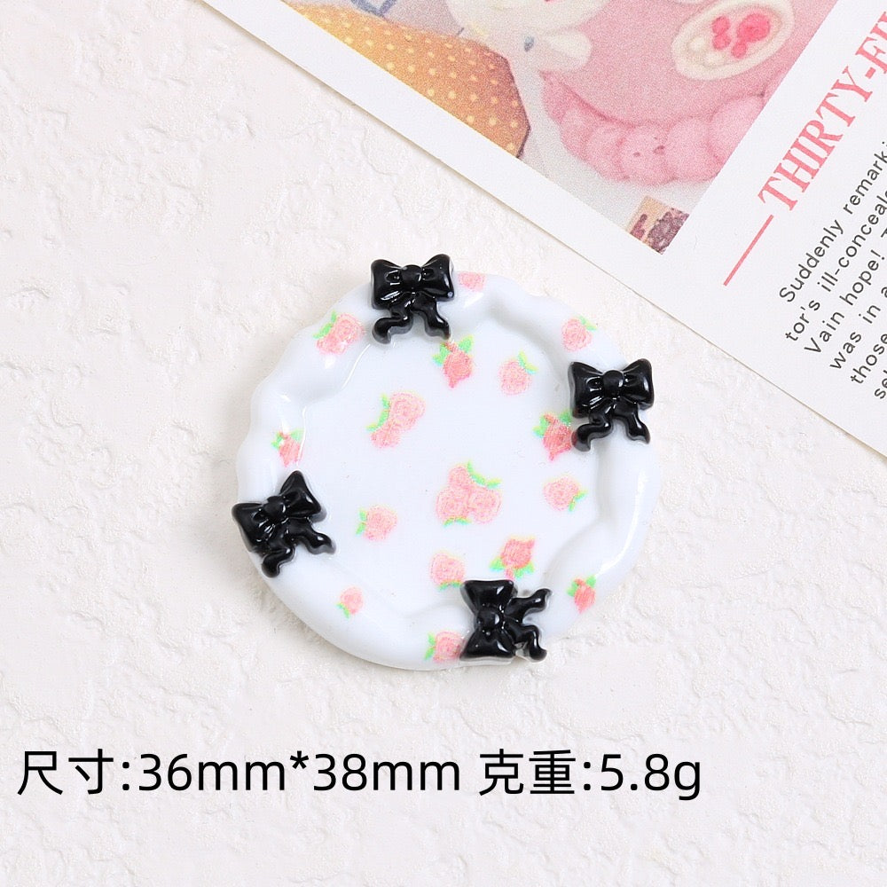 Cute Plate Charm