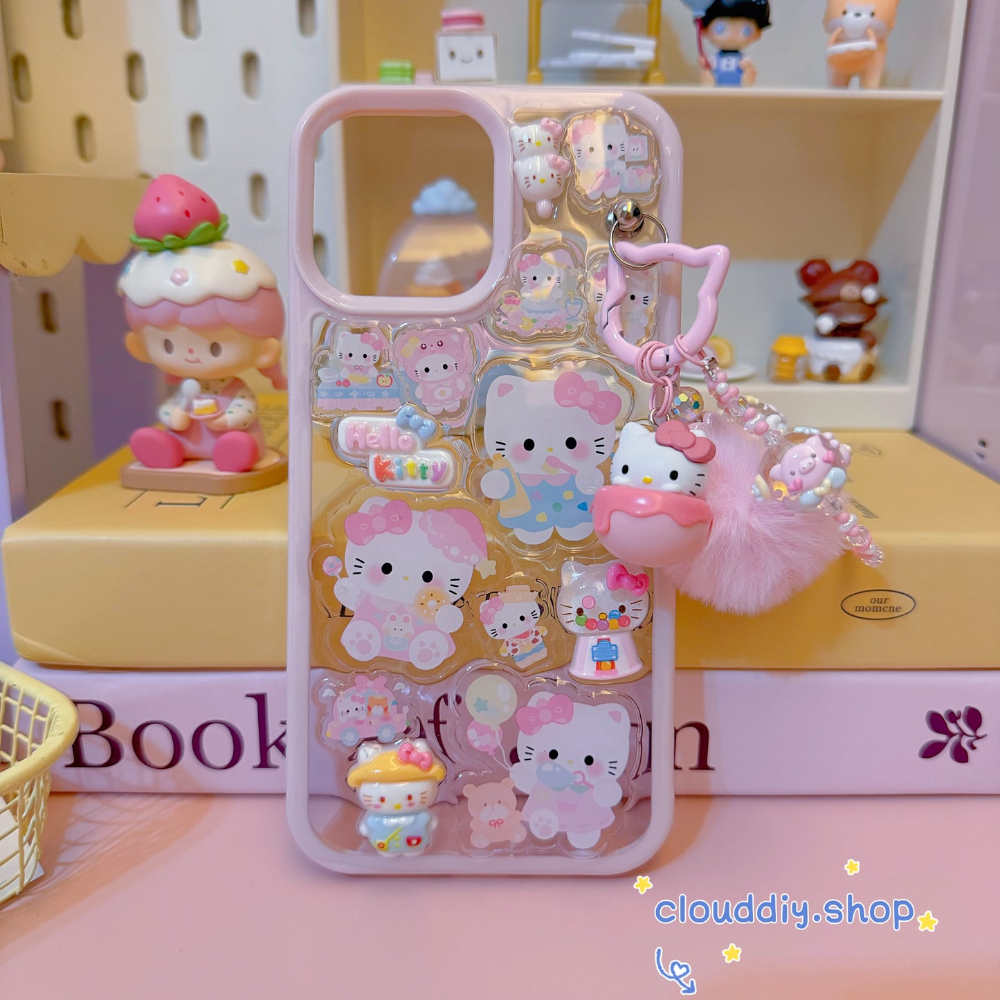 Hello Kitty Phone Case (includes mini pendant)