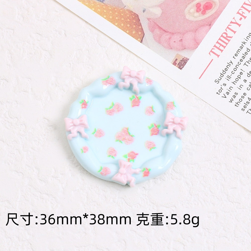 Cute Plate Charm