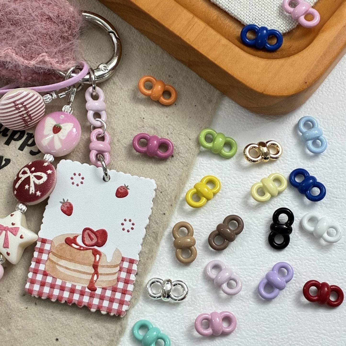 Alloy 8-Button Closure