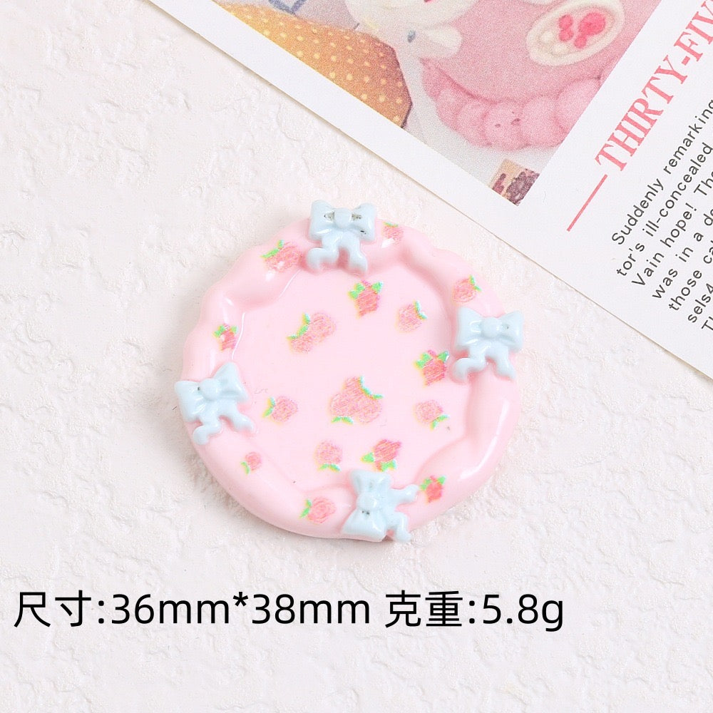 Cute Plate Charm