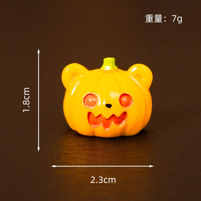 Glow‑in‑the‑Dark Halloween Charm