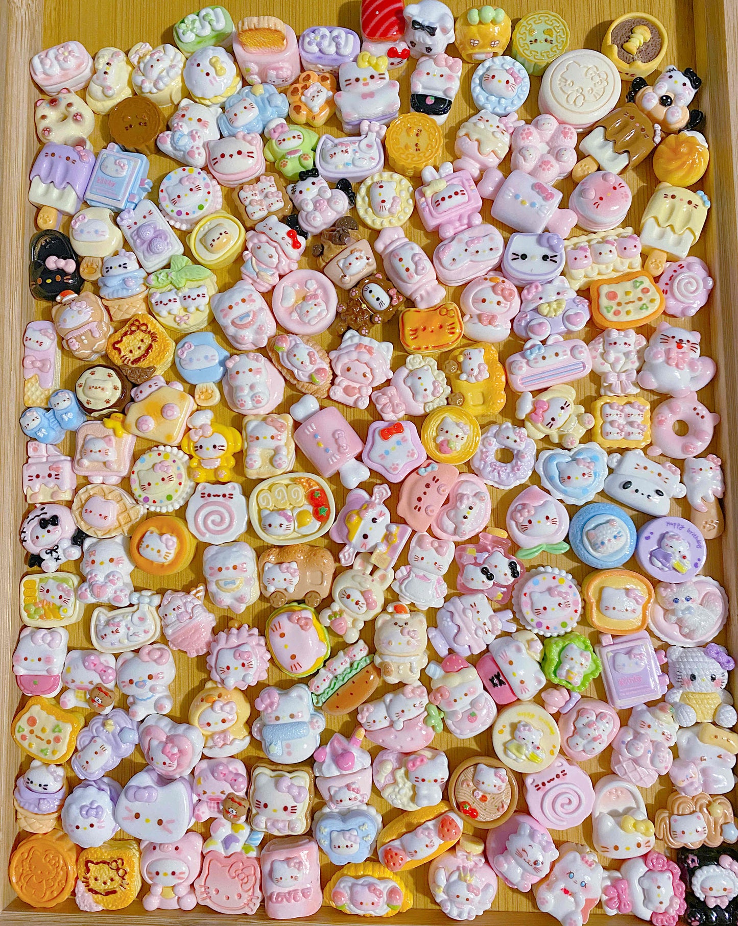 New Blend Of Hello Kitty Charm