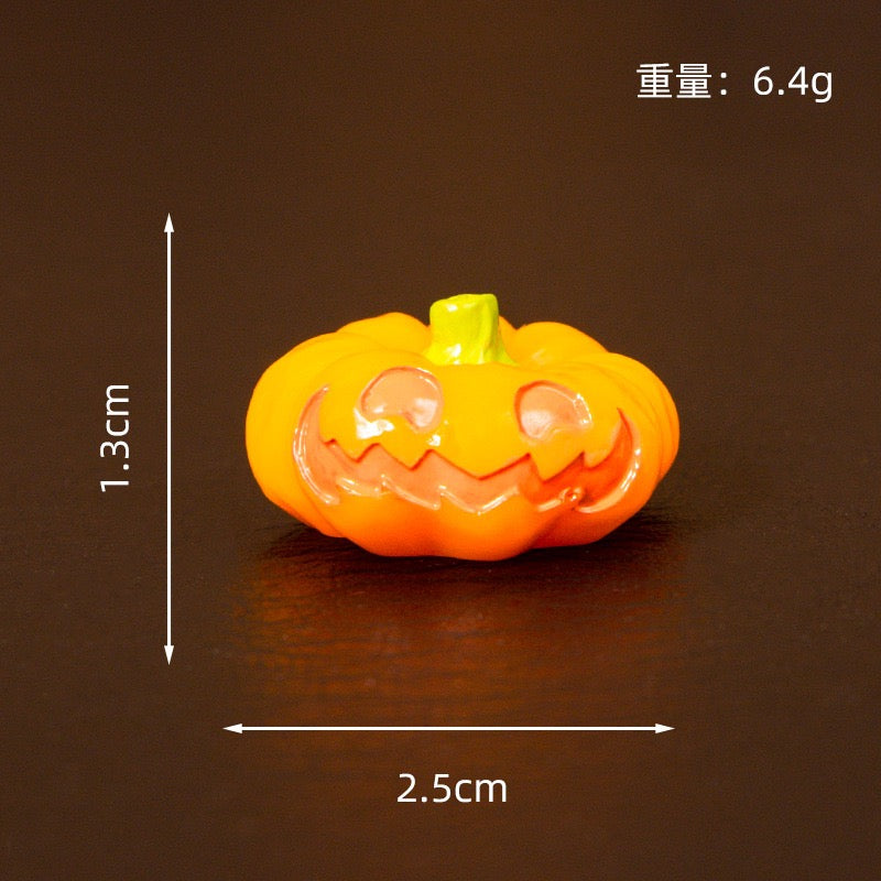 Glow‑in‑the‑Dark Halloween Charm