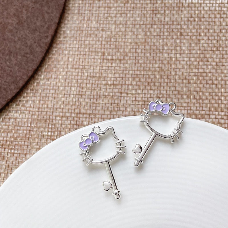 Hello Kitty Alloy Pendant