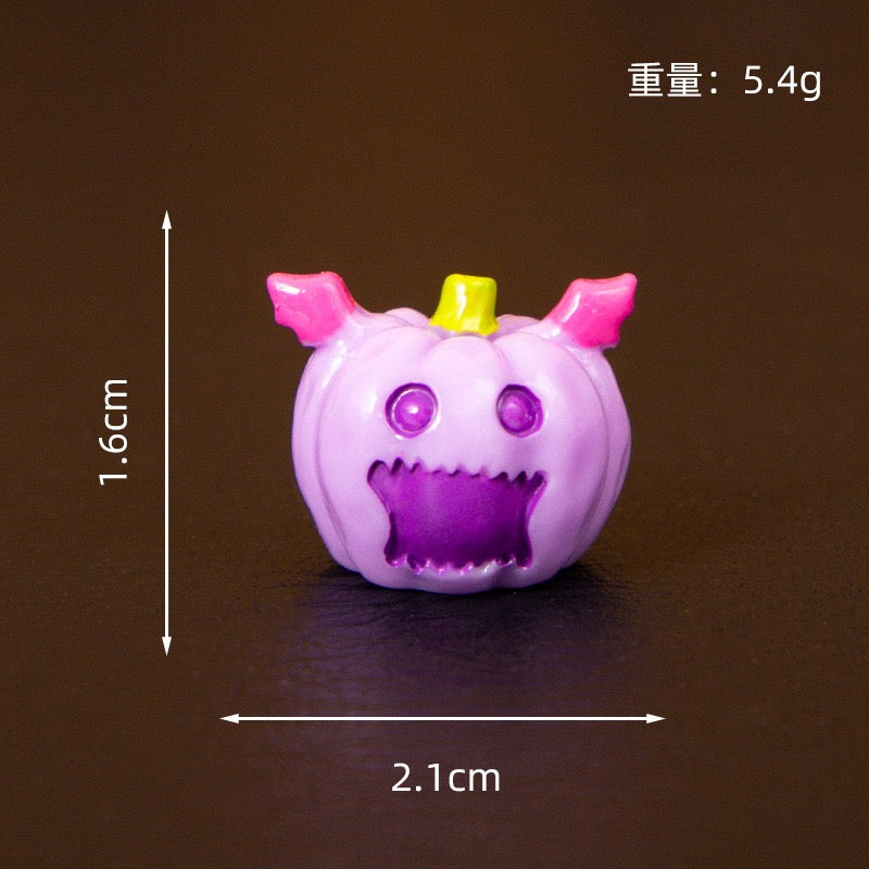 Glow‑in‑the‑Dark Halloween Charm