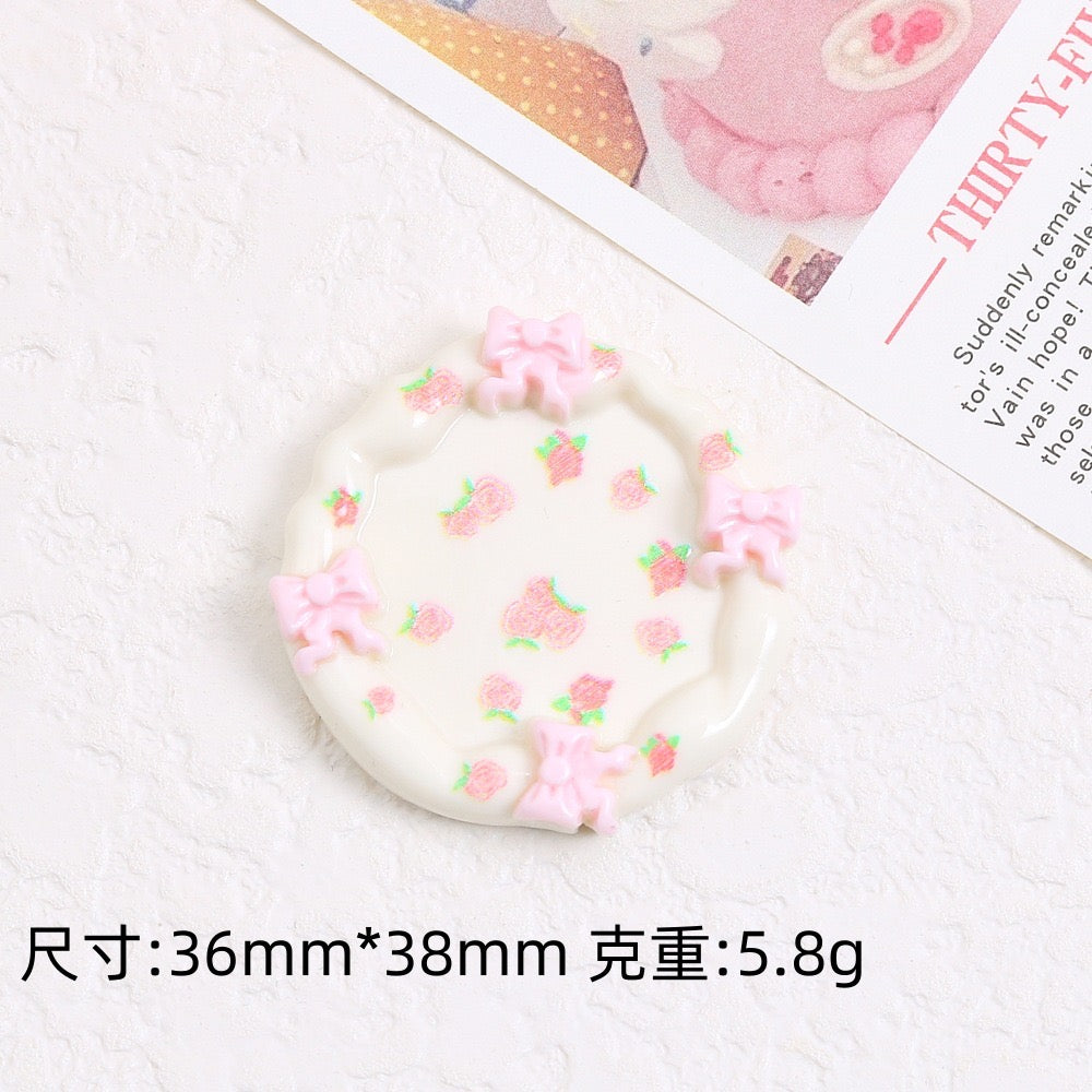 Cute Plate Charm