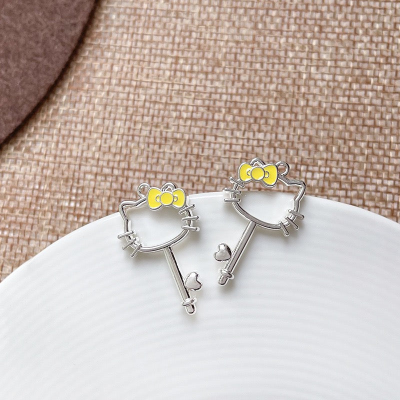 Hello Kitty Alloy Pendant