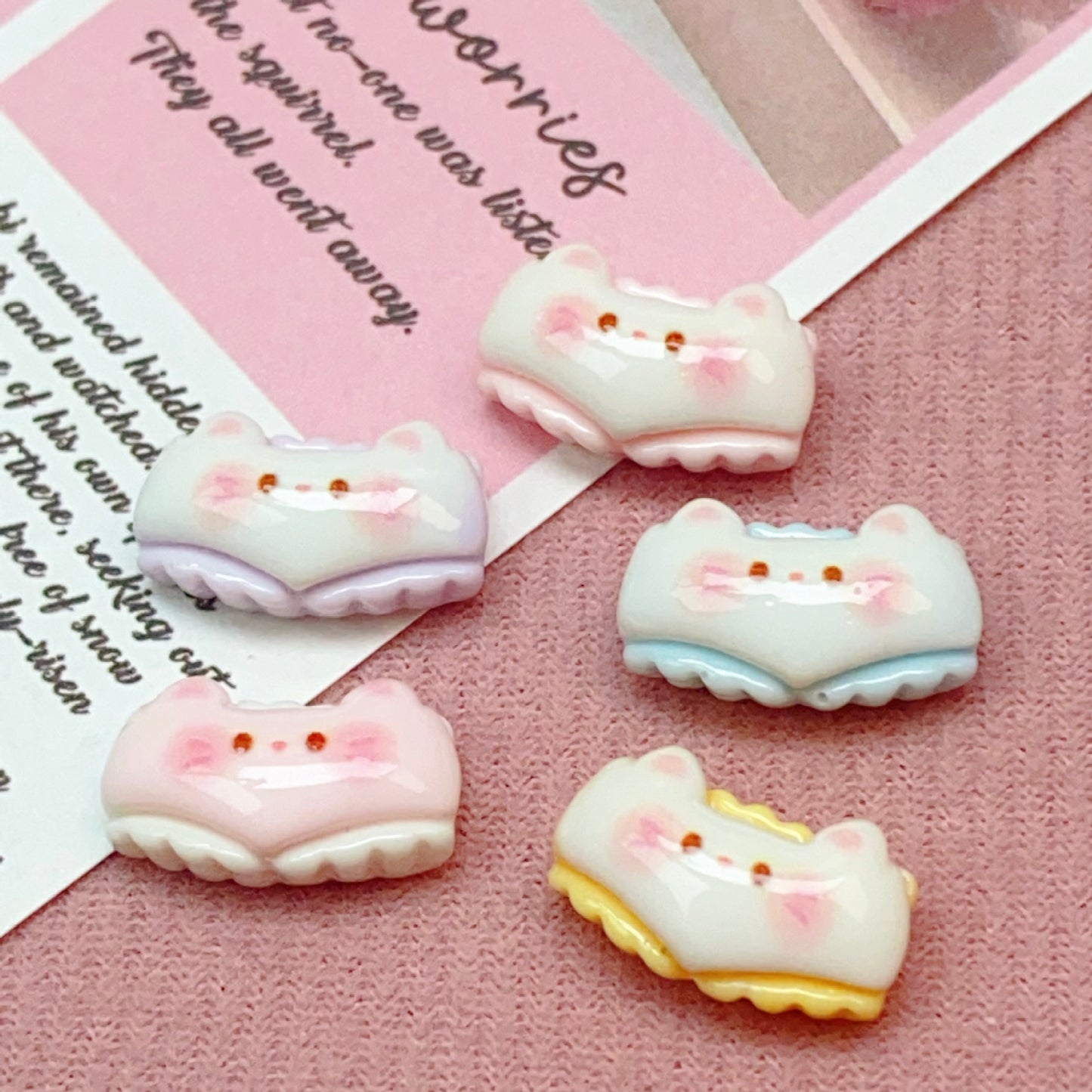 Mini Hello Kitty Dumpling Charm