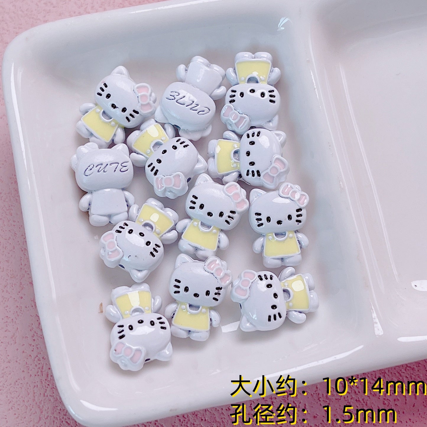 Skateboard Hello Kitty Alloy Beads