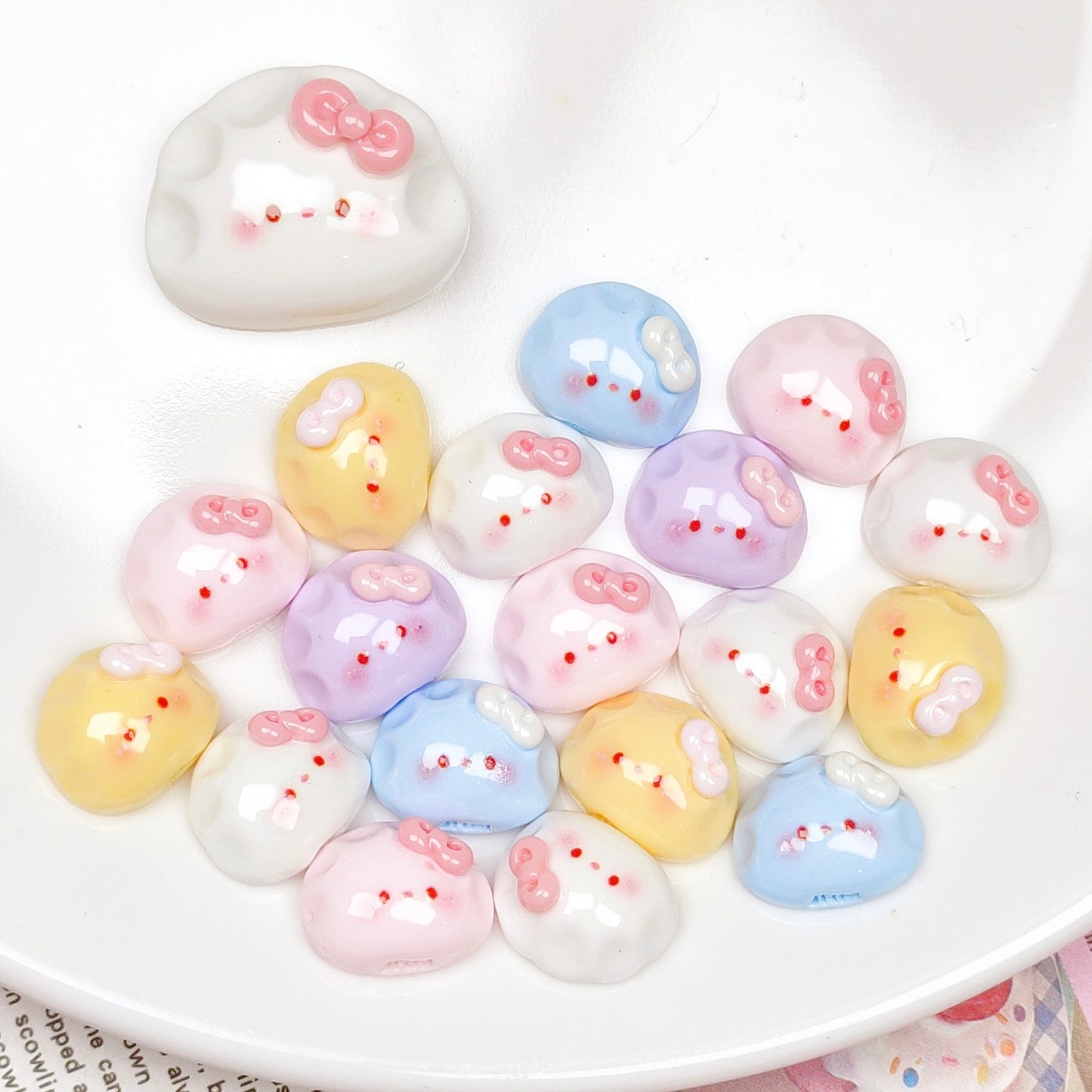 Mini Hello Kitty Dumpling Charm