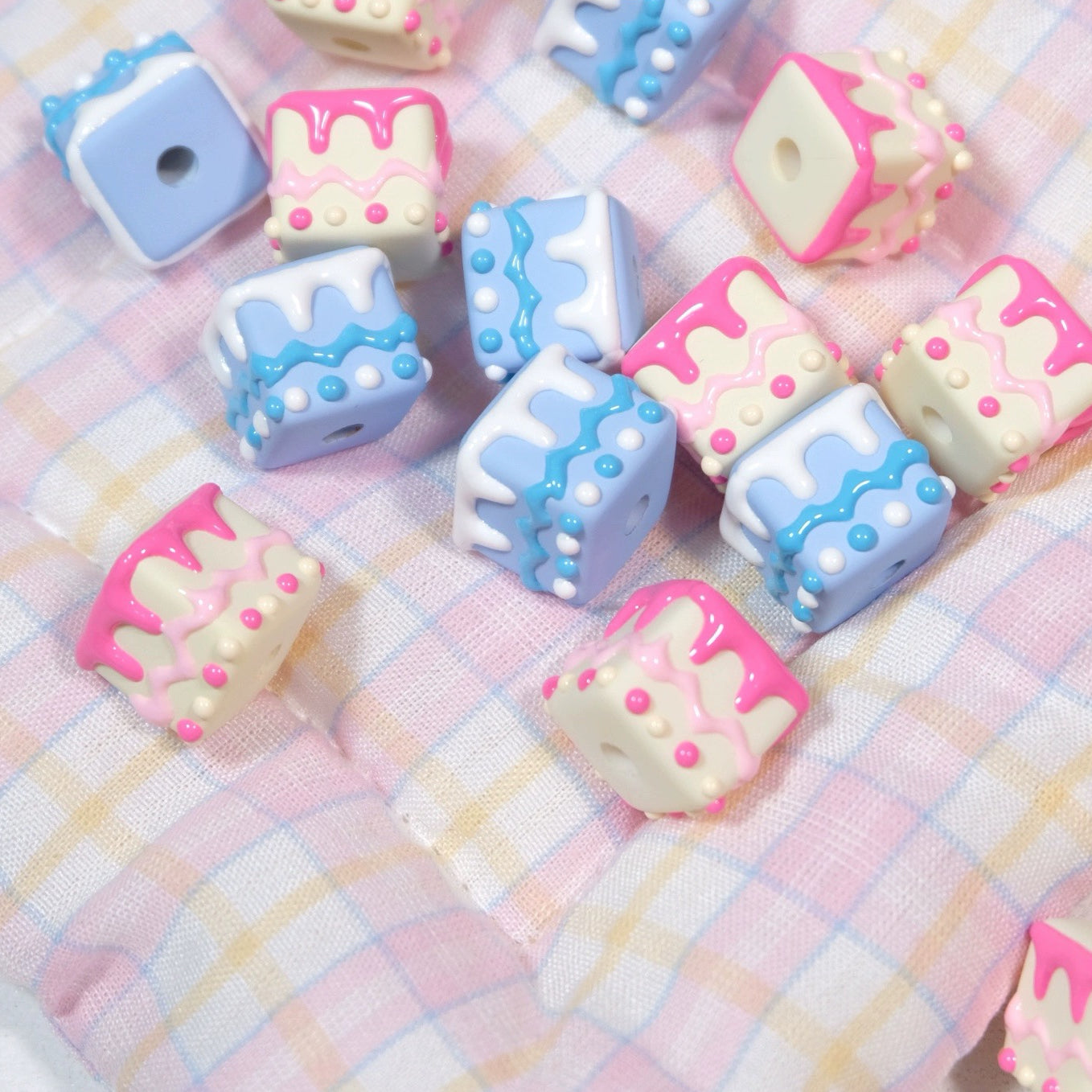 Hand-painted Beads For A Square Cake